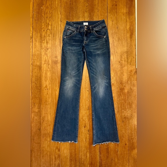 Hudson signature mid rise bootcut jeans, 8 3/4 rise, natural edge 33”, size 27 - Picture 6 of 7